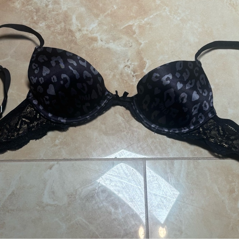 Victoria’s Secret 32A leopard push up bra
